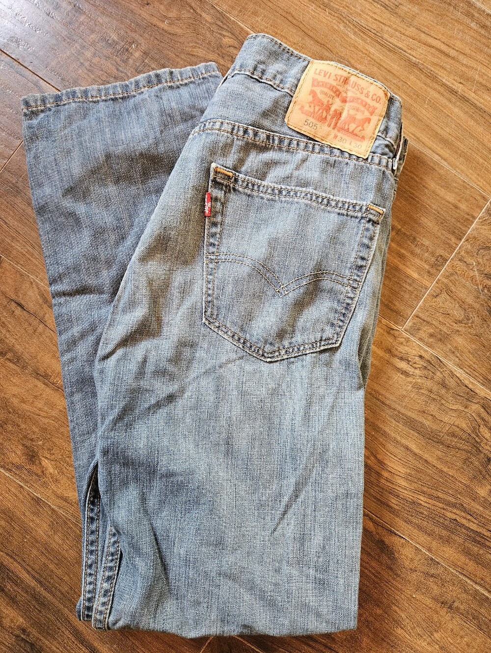 Men's Levis 505 Jeans Sz 30x30.    26b